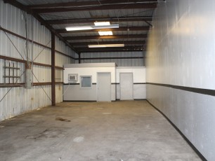 13213-13217-n-nebraska-ave-tampa-fl-warehouse-interior-2.jpg